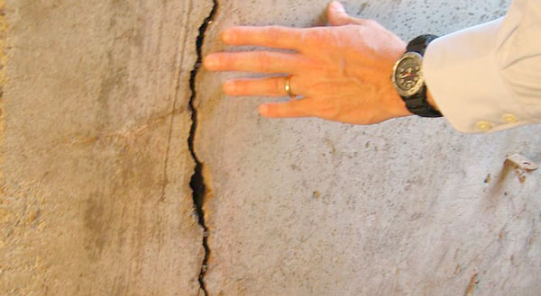 Types of Foundation Cracks & Diagnosing the Issue